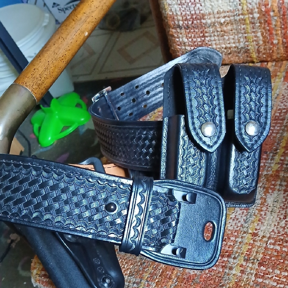 Sam BROWNE Black Men's Leather Duty Belt with Textured Finish 36 INCH 2 1/4 Wide